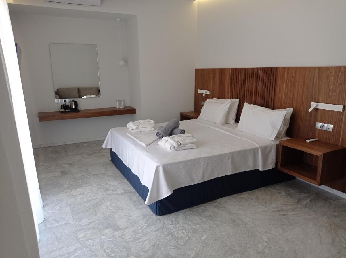 Petra Hotel Agia Galini Exteriör bild