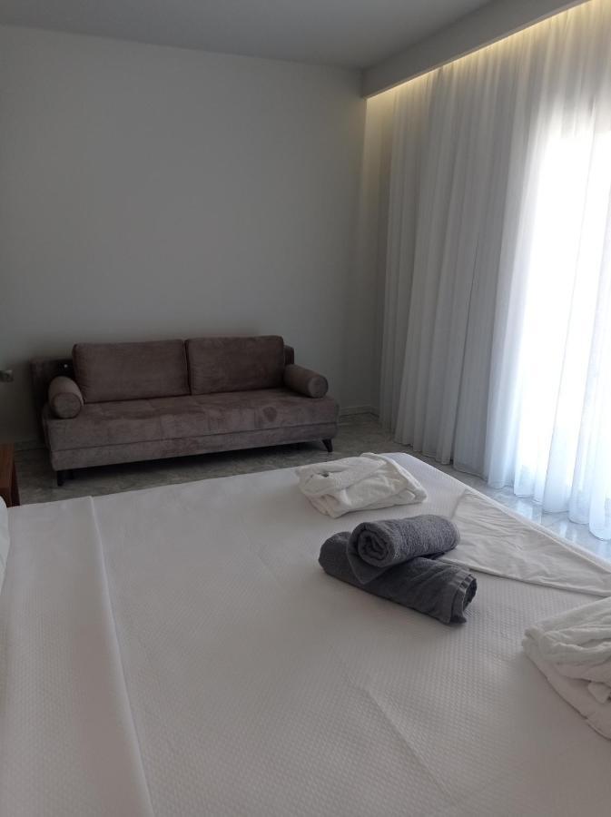 Petra Hotel Agia Galini Exteriör bild