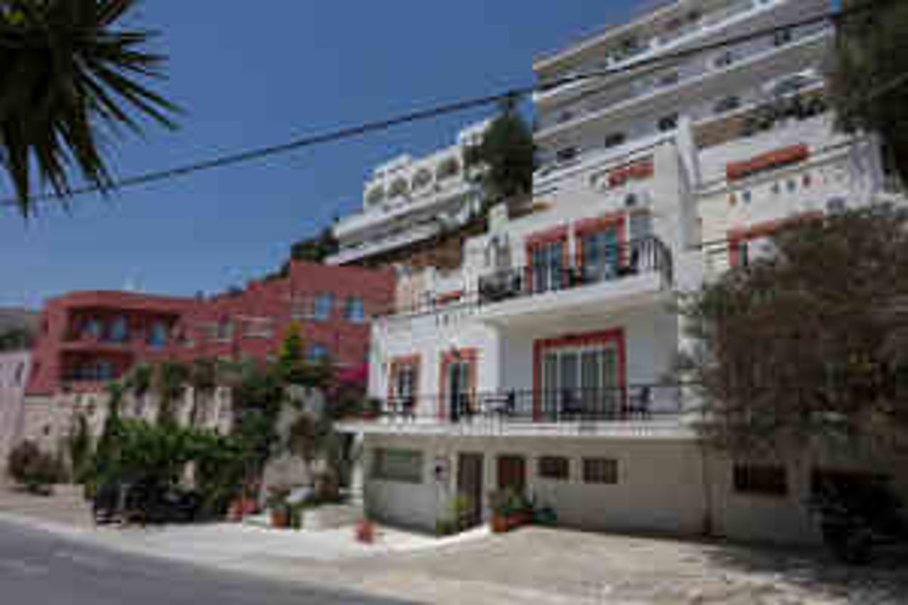 Petra Hotel Agia Galini Exteriör bild