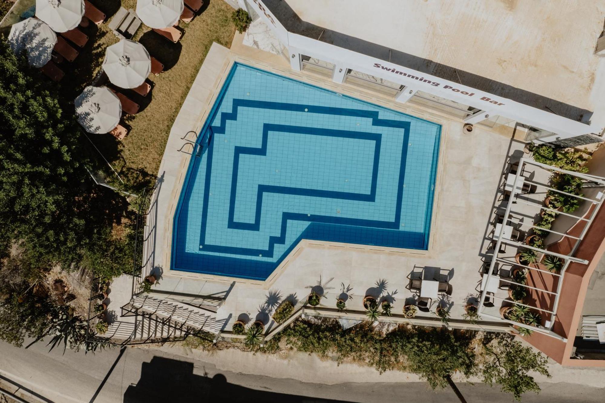 Petra Hotel Agia Galini Exteriör bild