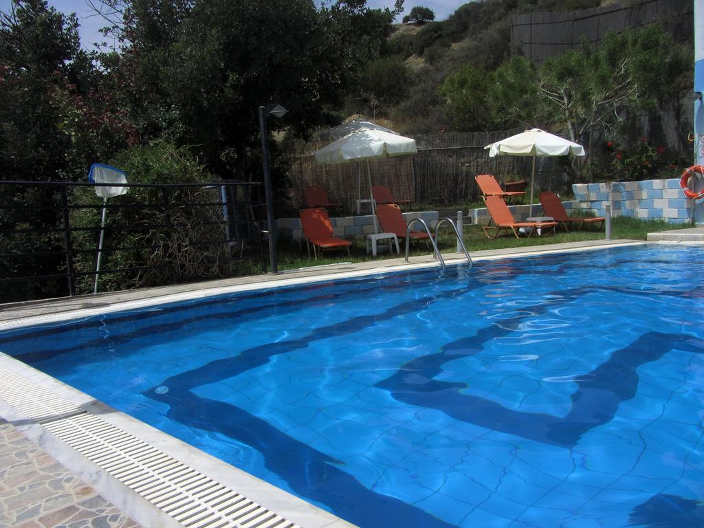 Petra Hotel Agia Galini Exteriör bild
