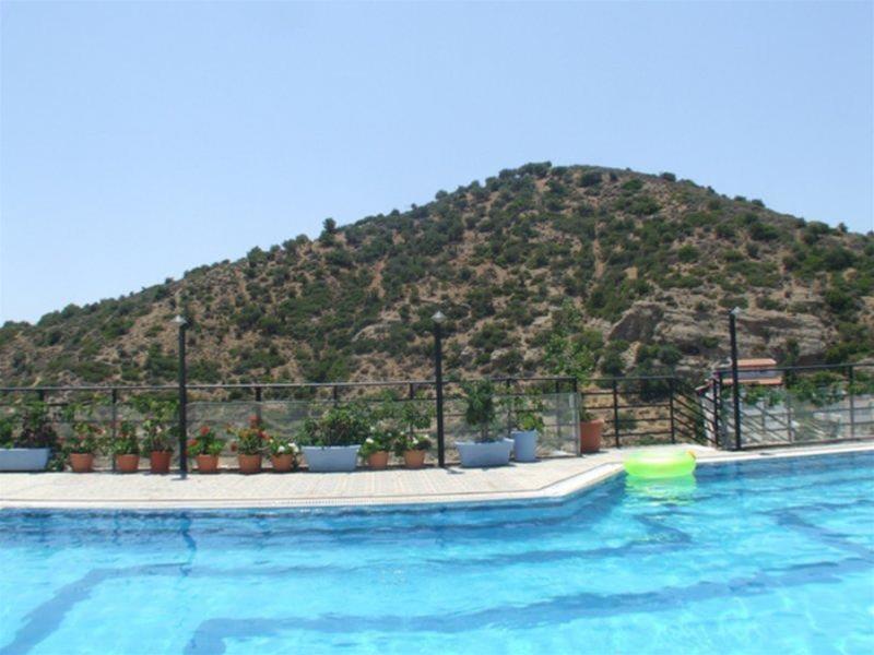 Petra Hotel Agia Galini Exteriör bild